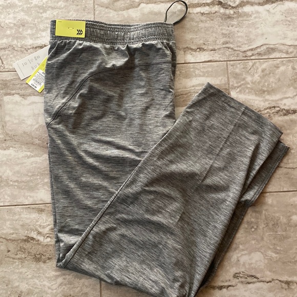 NWT Mens Workout Pants, Side Pockets, 4way Stretch, M Wicking, UPF50*, Gray - Picture 1 of 9